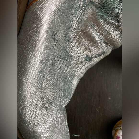 The coolest boots ! A silvery light blue textured goat leather with tan piping. - Picture 3 of 7